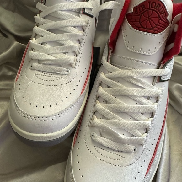 Air Jordan 2 retro origins - Picture 4 of 6